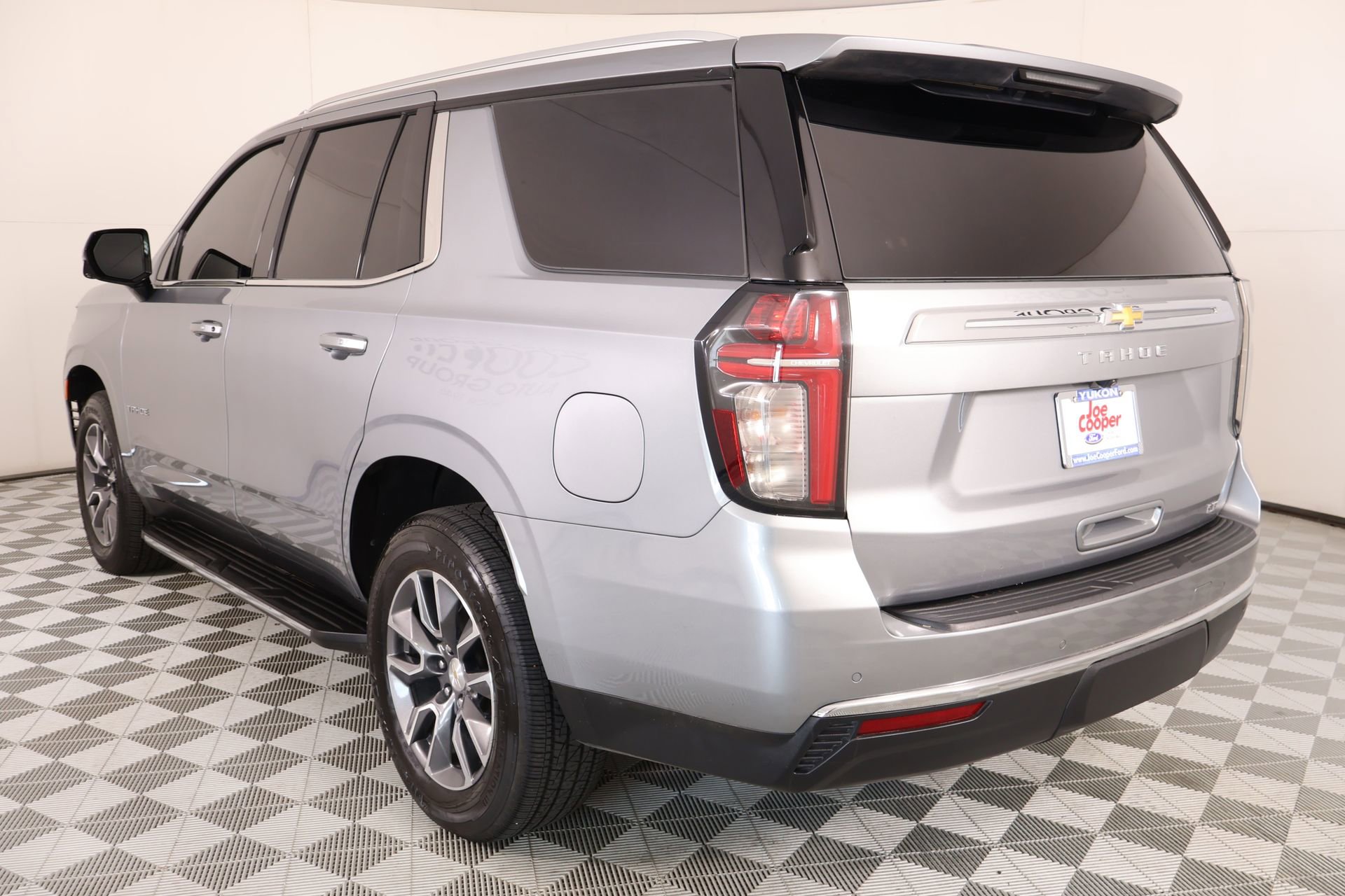 Used 2023 Chevrolet Tahoe LT w/ Luxury Package image 25