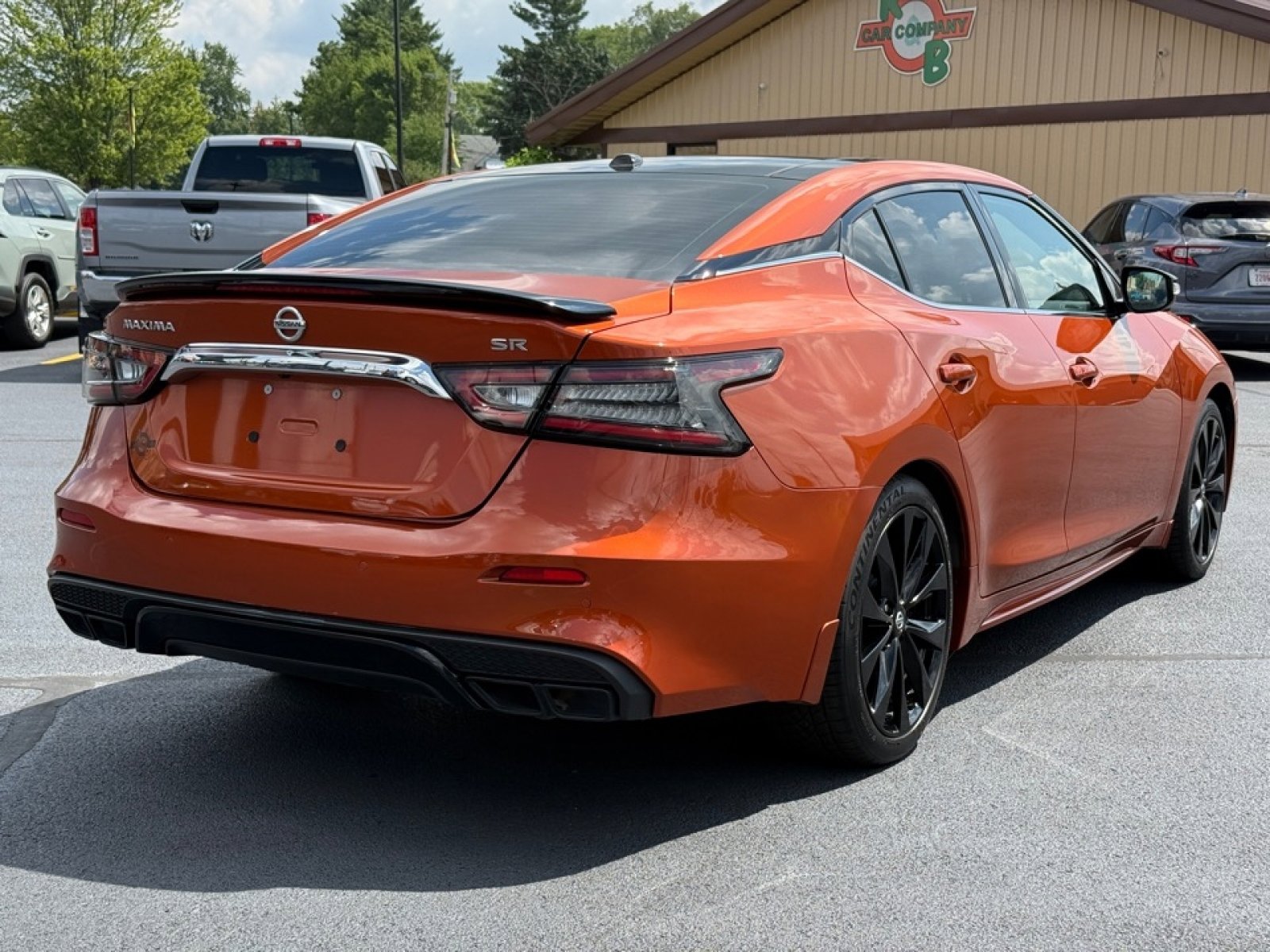 Used 2020 Nissan Maxima SR w/ Sport Mat Group image 8