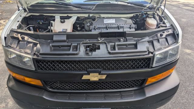 Used 2022 Chevrolet Express 2500 w/ Driver Convenience Package image 38