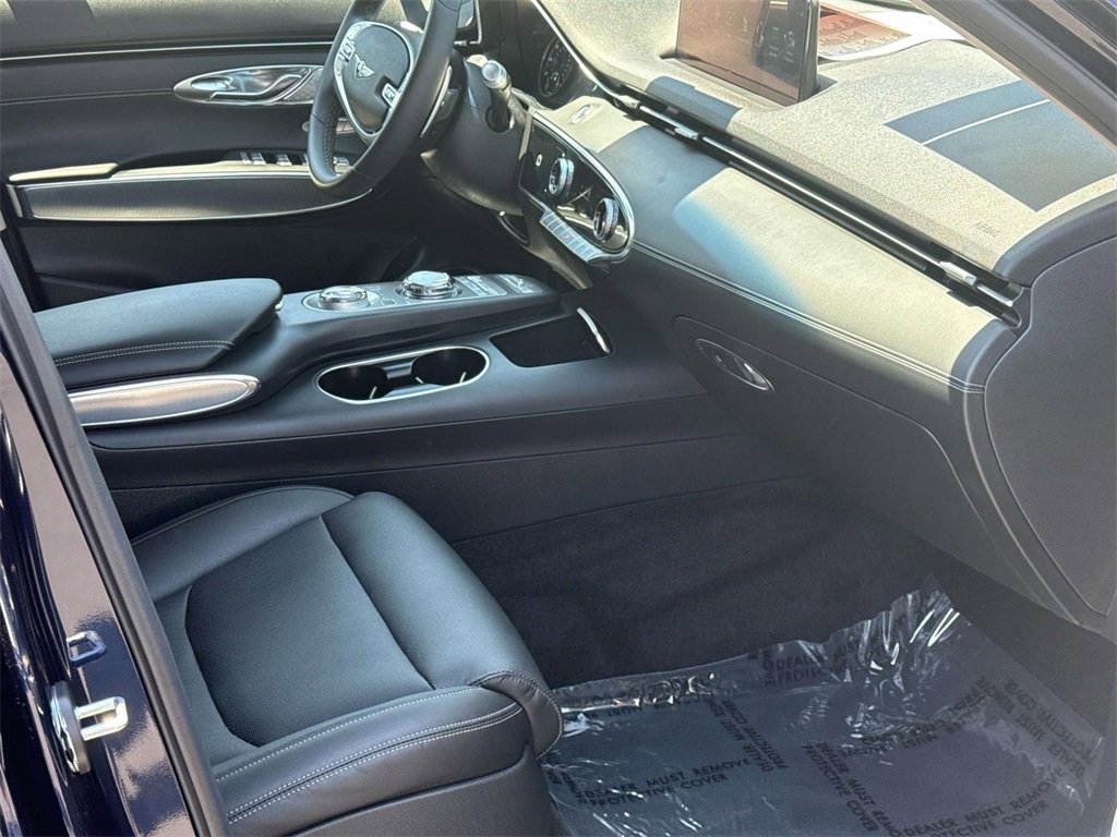 Used 2025 Genesis GV70 2.5T Select w/ Select Package image 28