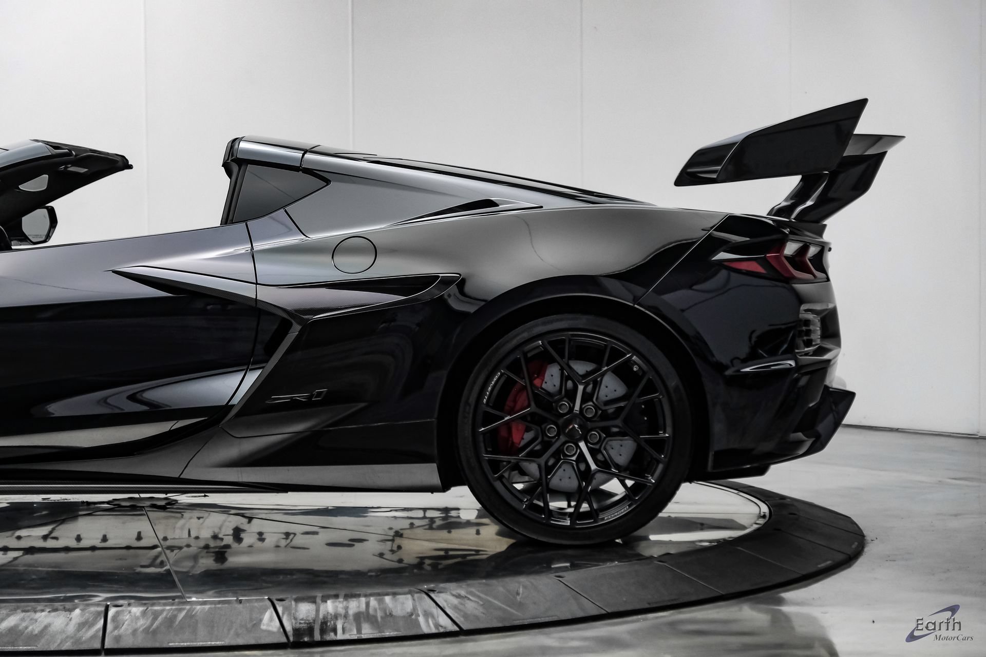 Used 2026 Chevrolet Corvette ZR1 w/ ZR1 Carbon Fiber Aero Package RWD image 12