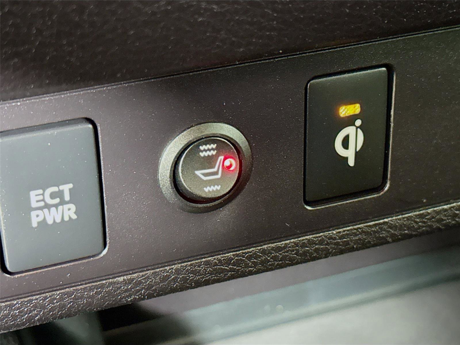 Used 2018 Toyota Tacoma TRD Sport image 21