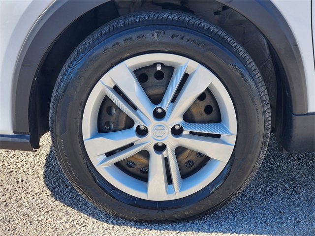 Used 2022 Nissan Kicks S image 10