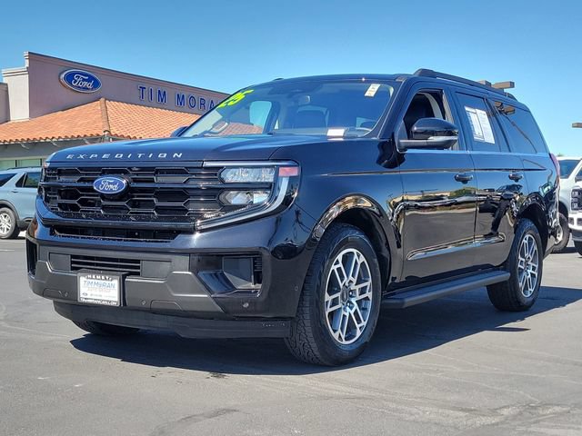 Certified 2025 Ford Expedition Active AWD/4WD image 6