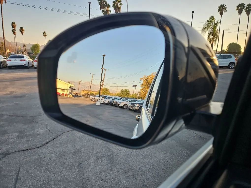 Used 2016 Land Rover LR4 HSE Silver Edition image 31