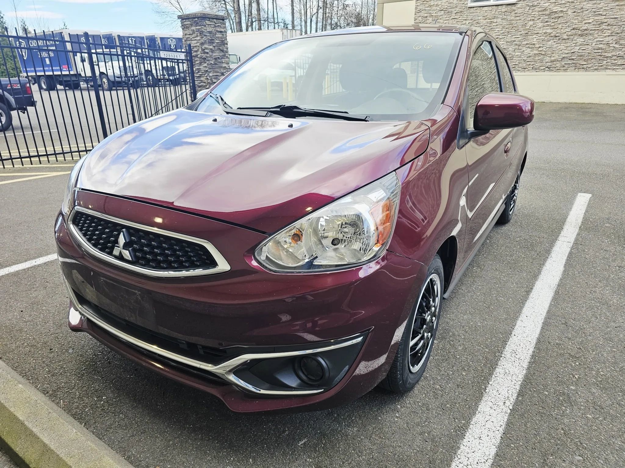 Used 2020 Mitsubishi Mirage ES image 1
