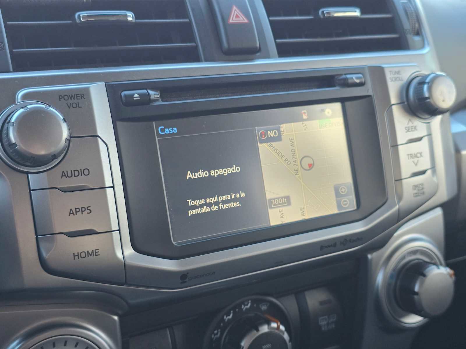 Used 2018 Toyota 4Runner SR5 Premium image 30