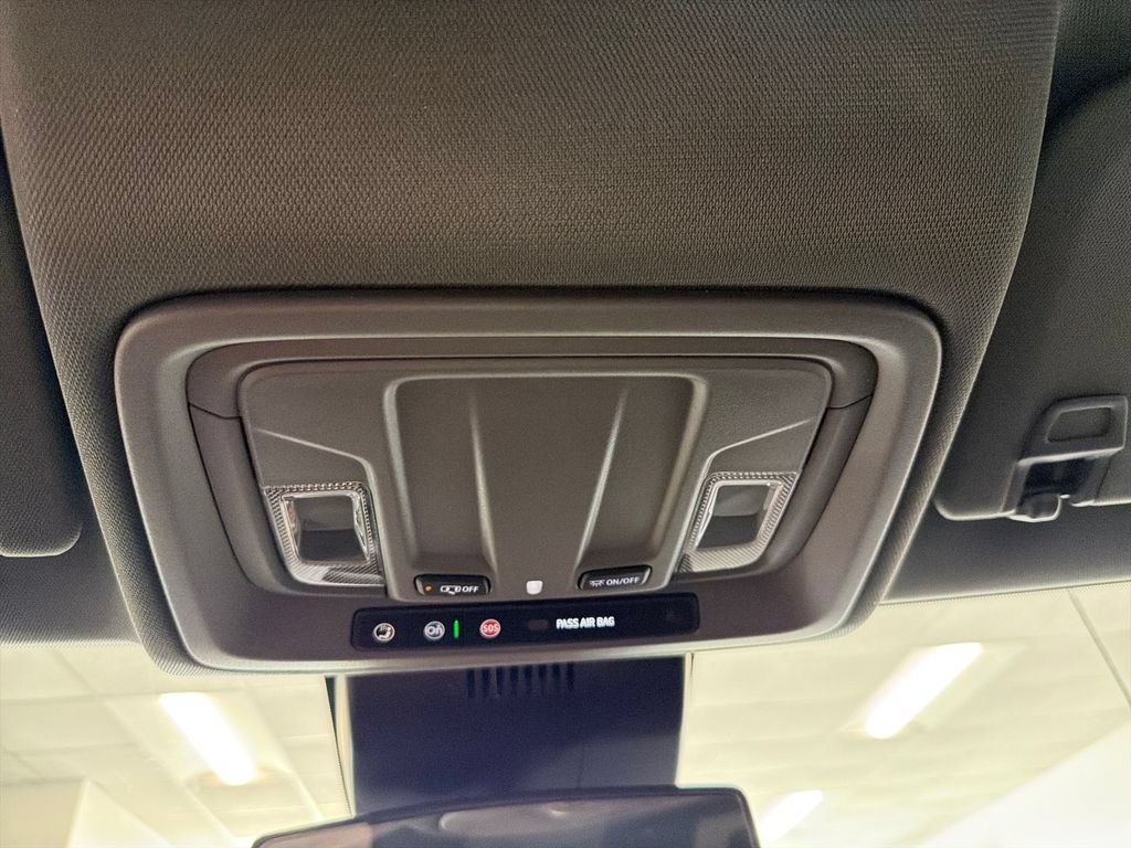 New 2026 Chevrolet Silverado 1500 Custom w/ LPO, Dark Essentials Package RWD image 18