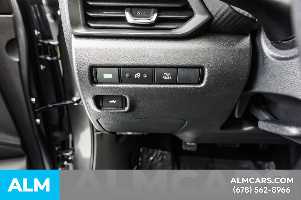 Used 2025 Nissan Sentra S FWD image 30