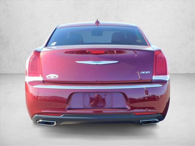 Used 2021 Chrysler 300 Touring w/ Driver Convenience Group RWD image 12