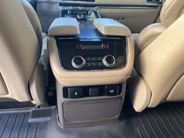 Used 2019 Lincoln Navigator L Reserve image 14