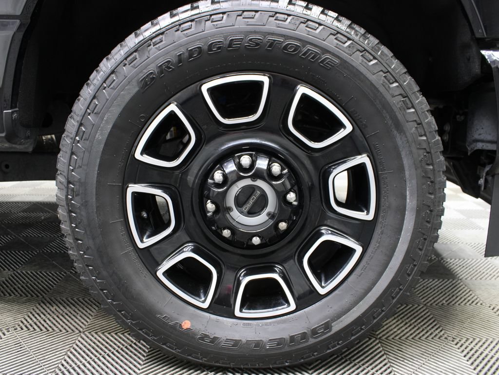 Used 2025 Ford F350 Platinum AWD/4WD image 13
