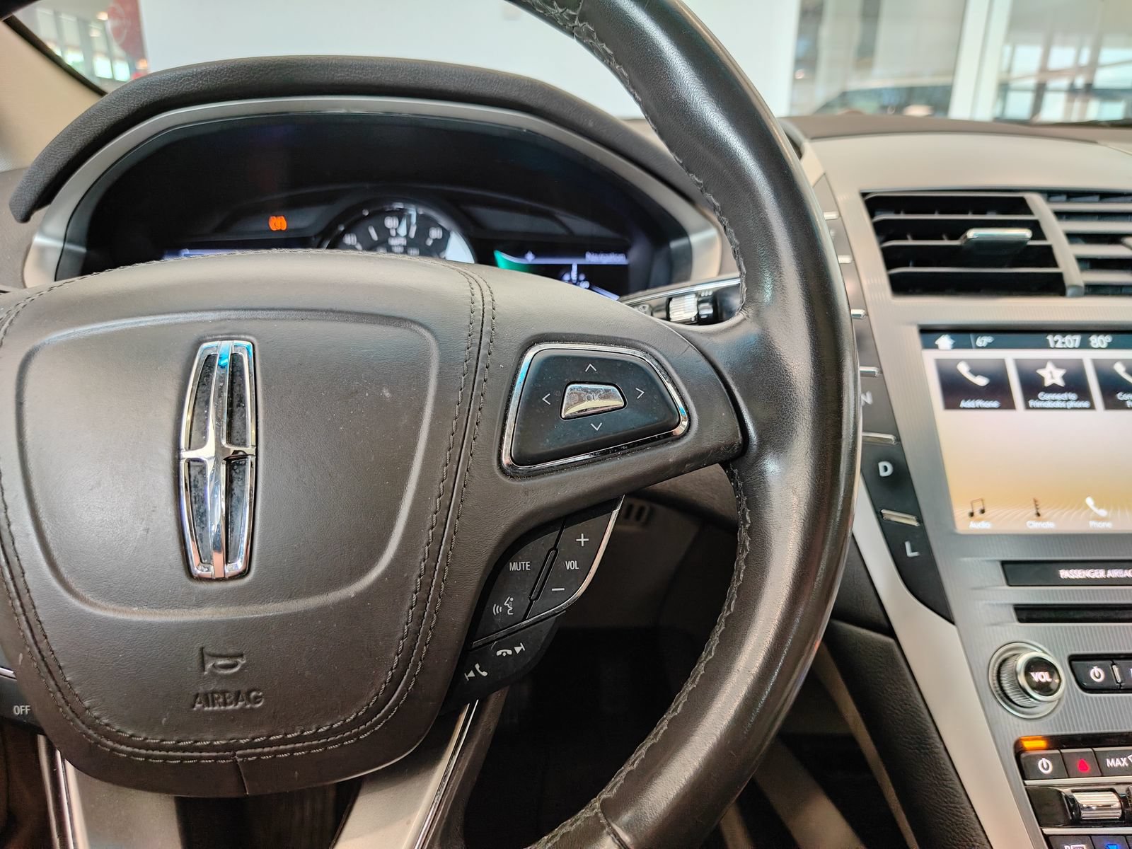 Used 2017 Lincoln MKZ Select w/ Select Plus Package FWD image 13