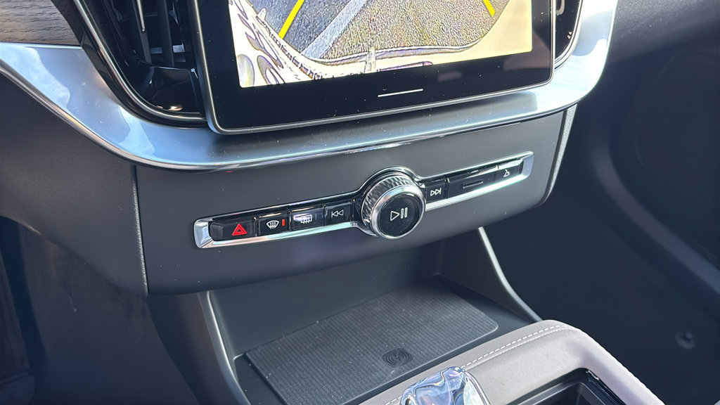 New 2027 Volvo XC90 B6 Plus AWD/4WD image 21