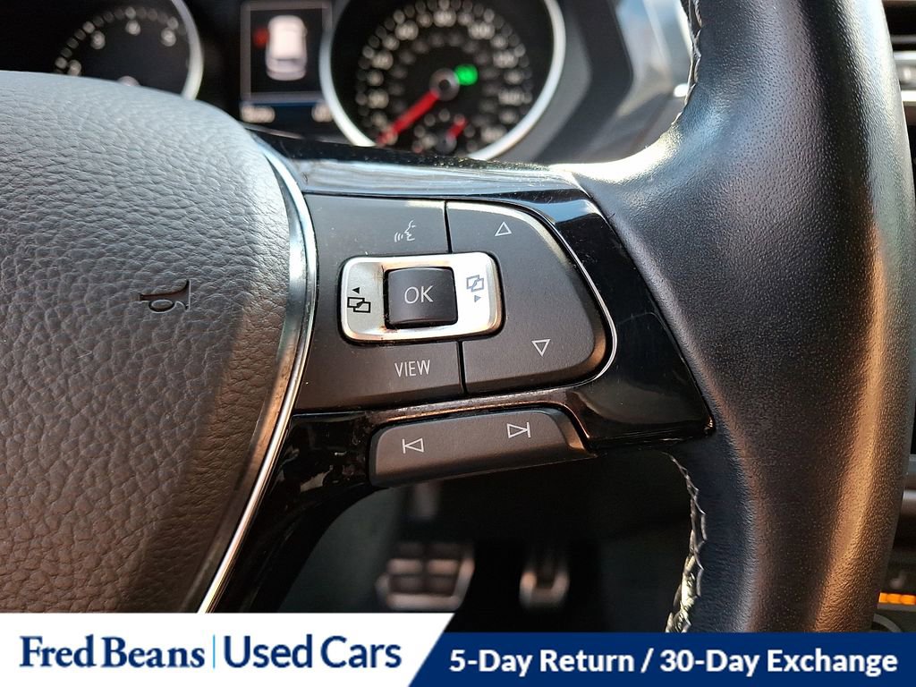 Used 2021 Volkswagen Tiguan SE R-Line image 24