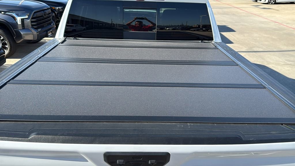 Used 2024 GMC Sierra 1500 AT4 w/ Technology Package image 7