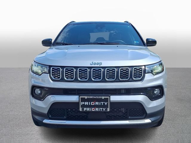 Used 2024 Jeep Compass Limited AWD/4WD image 2