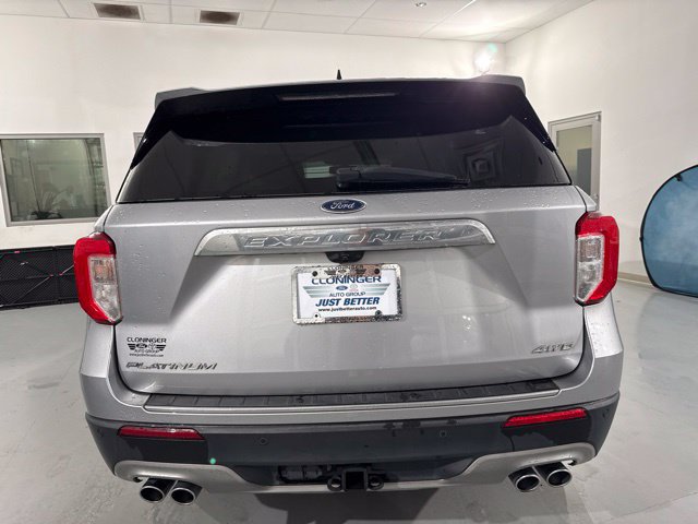 Used 2022 Ford Explorer Platinum w/ Equipment Group 601A AWD/4WD image 7