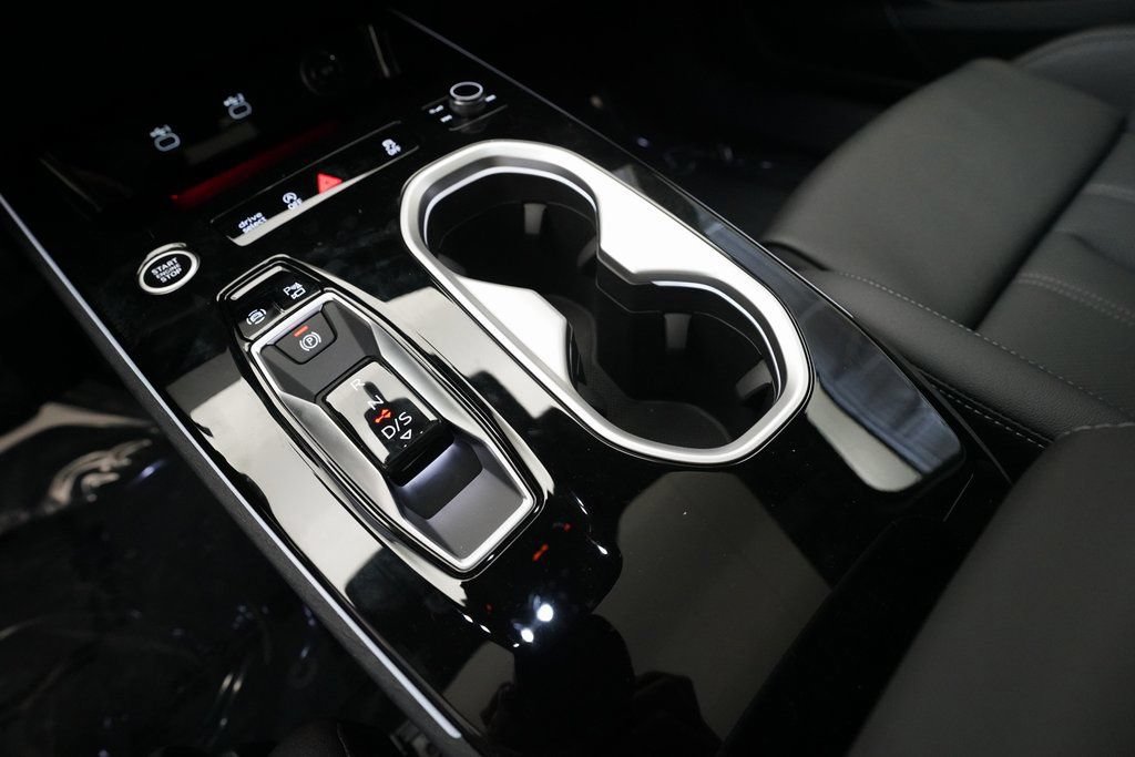 New 2026 Audi A6 Premium Plus AWD/4WD image 17