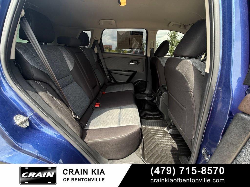 Used 2023 Nissan Rogue SV AWD/4WD image 30