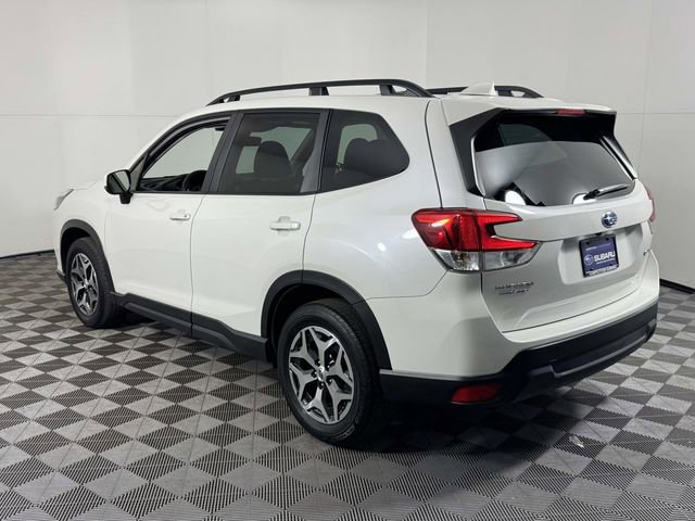 Used 2023 Subaru Forester Premium AWD/4WD image 8