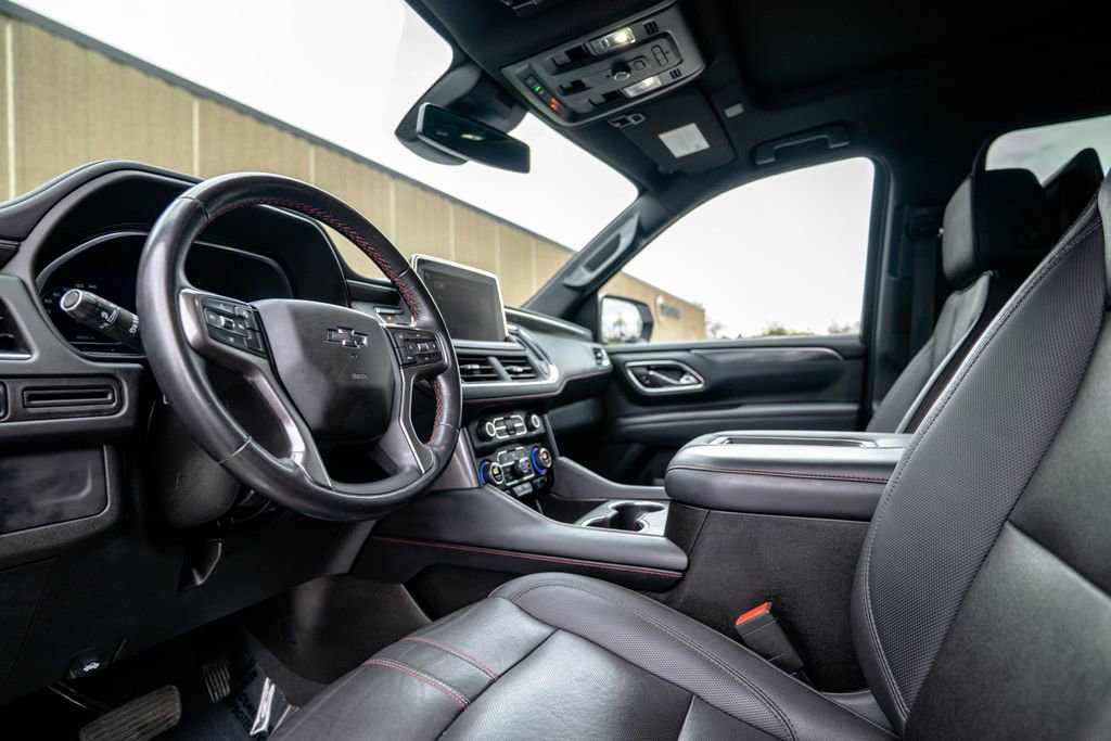 Certified 2023 Chevrolet Suburban RST AWD/4WD image 5