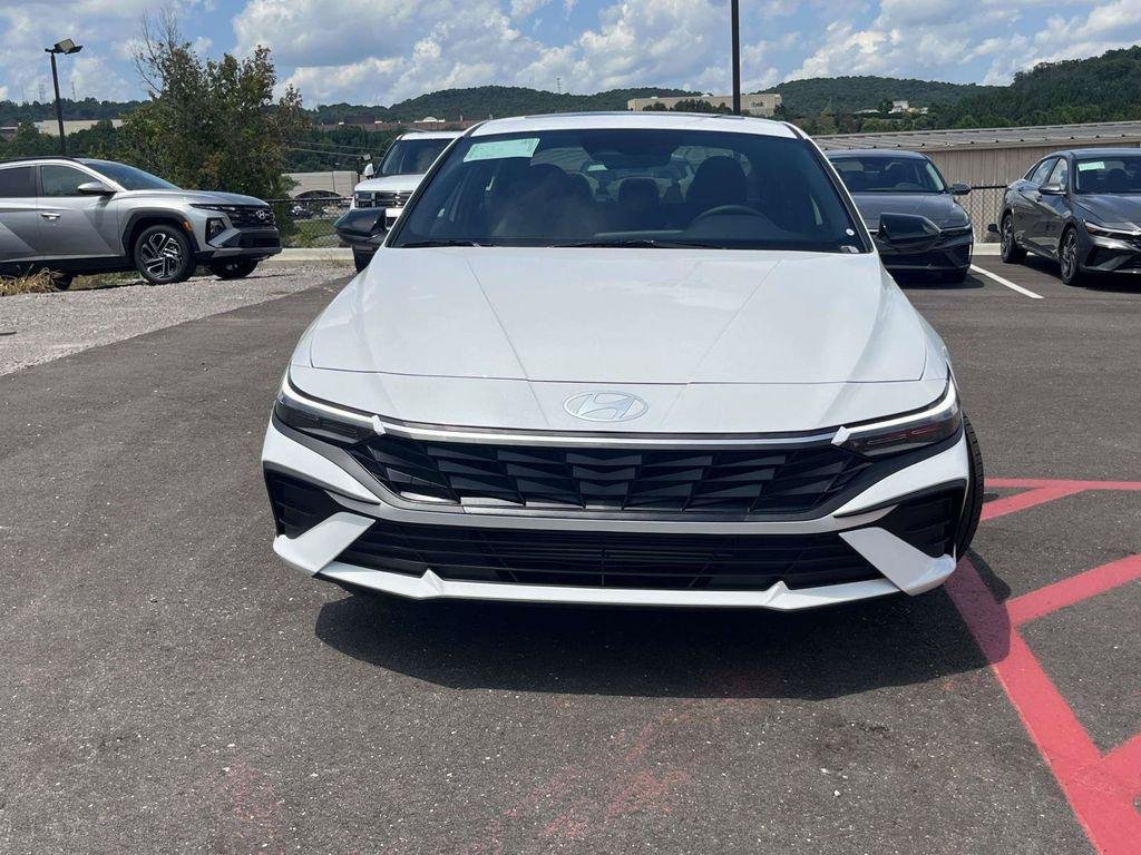 New 2026 Hyundai Elantra SEL Sport FWD image 33