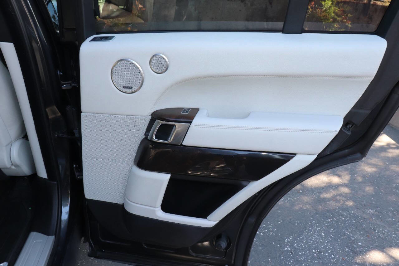 Used 2017 Land Rover Range Rover HSE AWD/4WD image 48