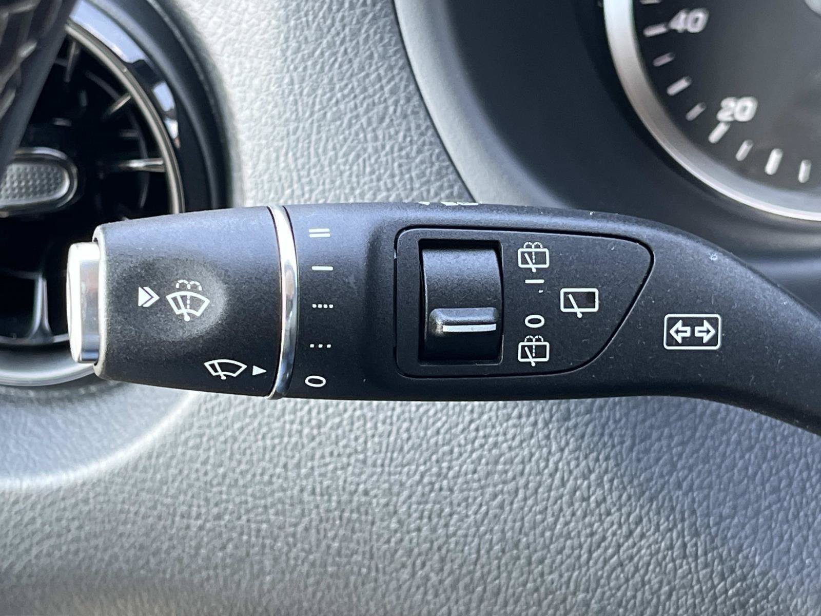 Used 2023 Mercedes-Benz Metris Passenger image 30