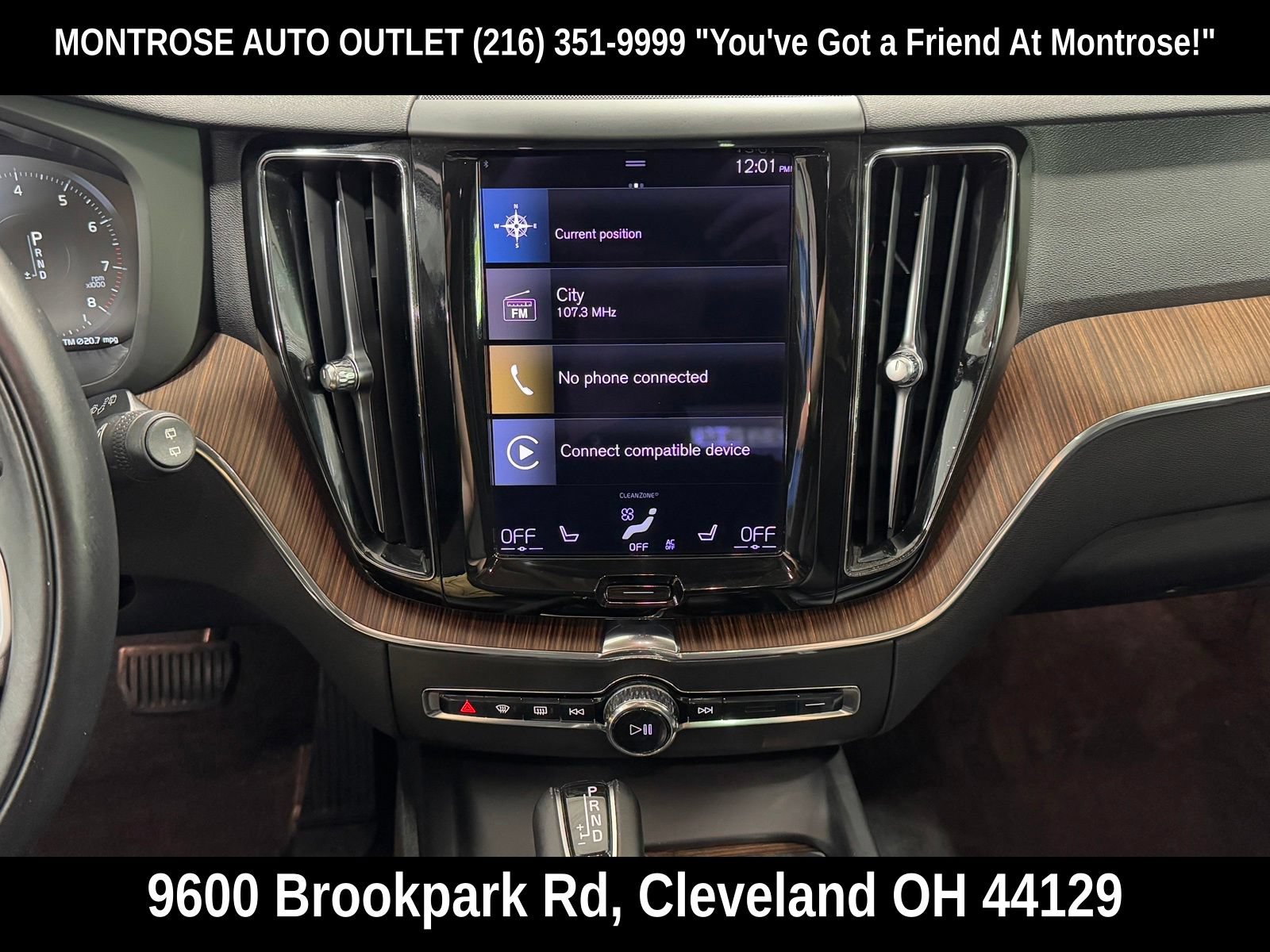 Used 2021 Volvo XC60 T5 Momentum w/ Protection Package AWD/4WD image 26