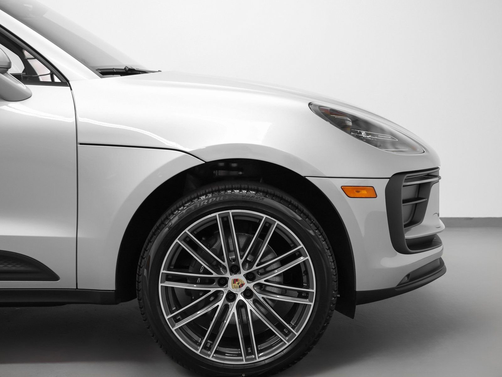 Certified 2026 Porsche Macan image 15