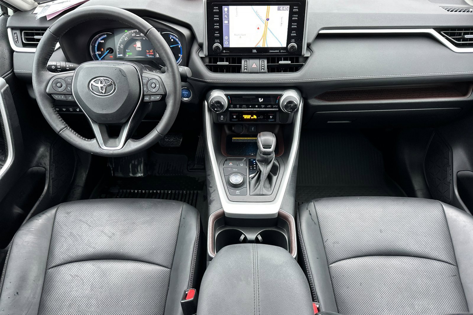 Used 2021 Toyota RAV4 Limited image 14