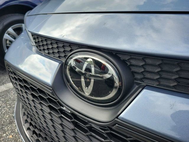 Used 2021 Toyota Corolla LE w/ LE Convenience Package FWD image 11