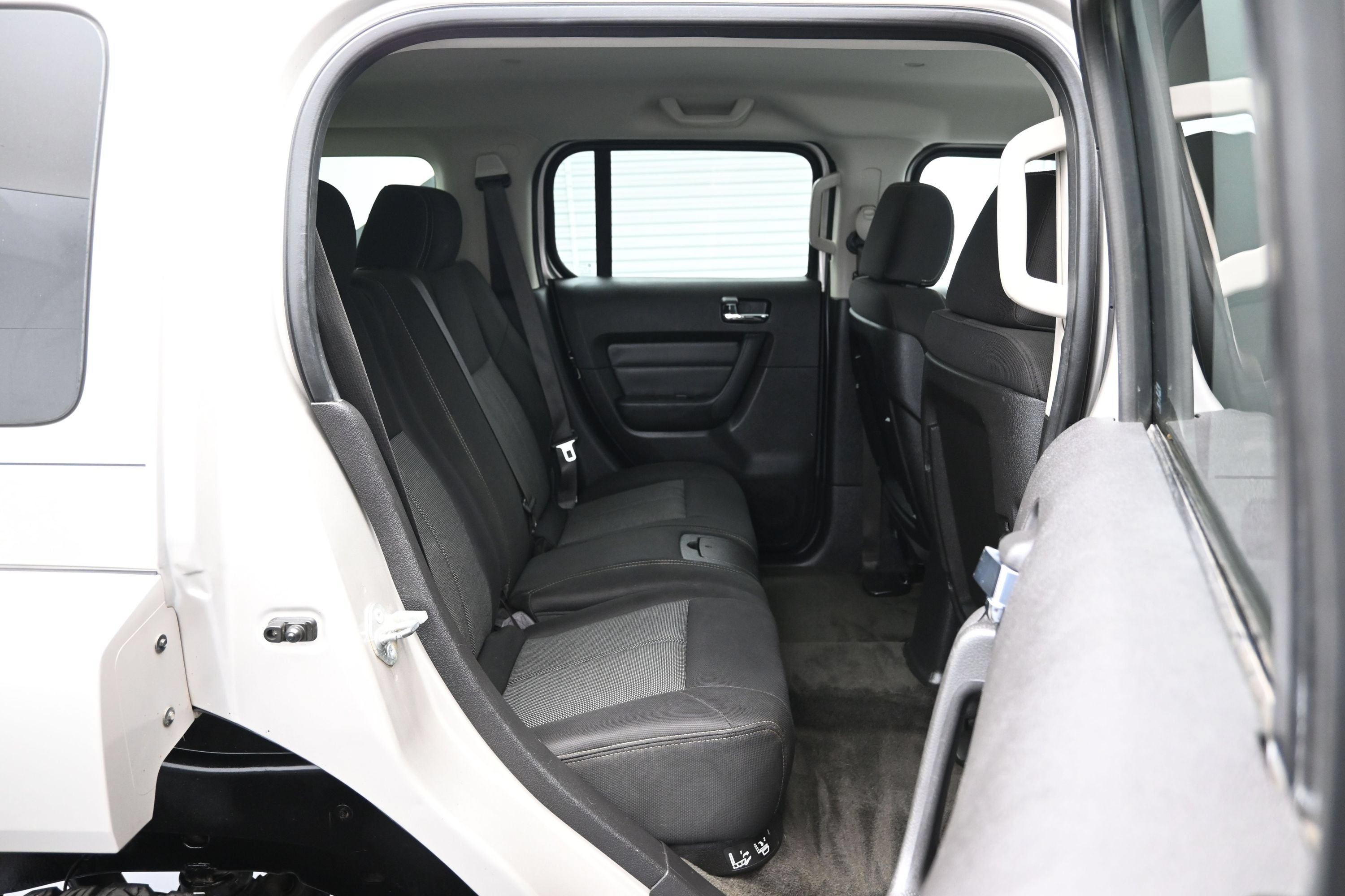 Used 2007 HUMMER H3 AWD/4WD image 12