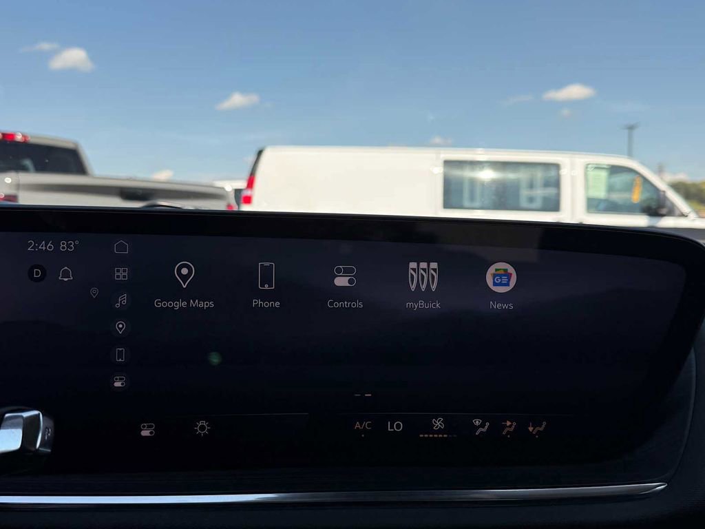 Used 2025 Buick Envision Preferred image 28