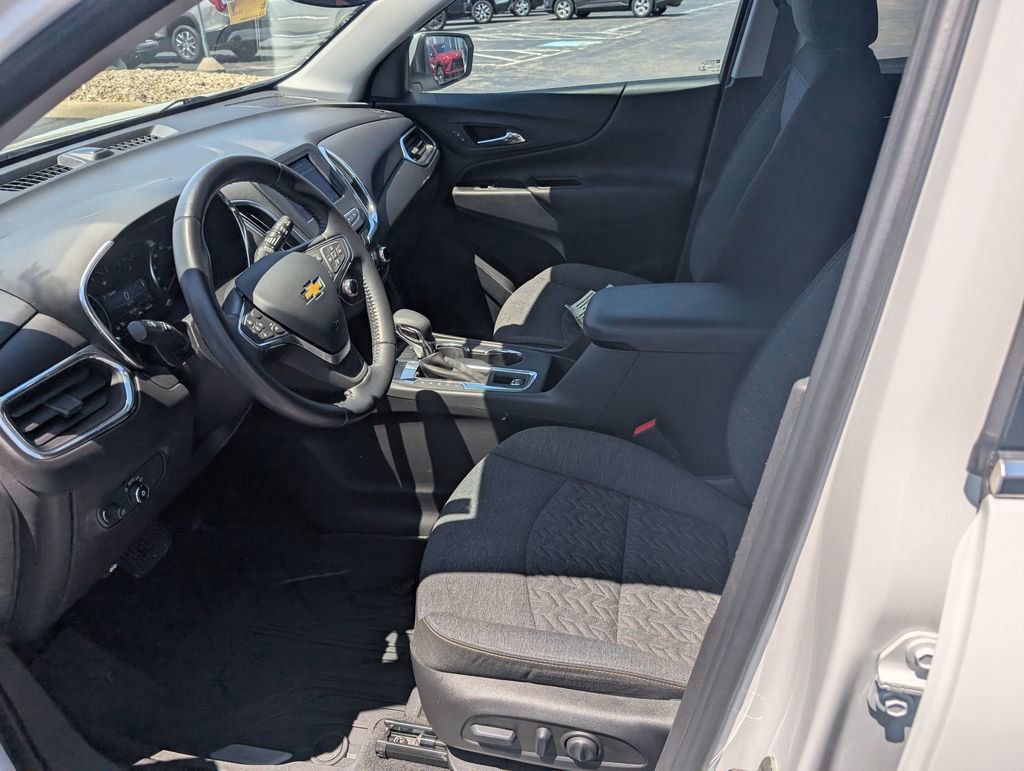 Used 2022 Chevrolet Equinox LT FWD image 13