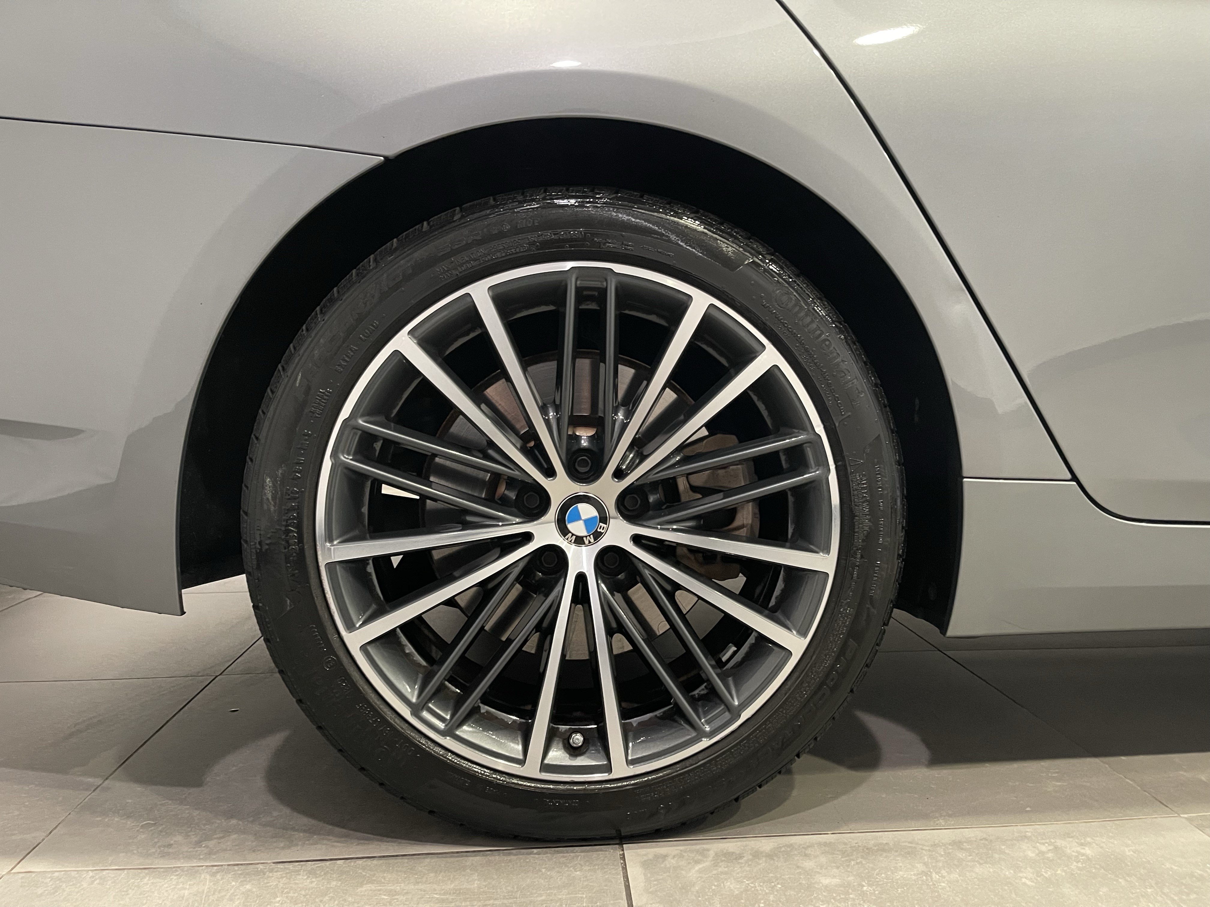Used 2023 BMW 540i xDrive w/ Executive Package AWD/4WD image 9