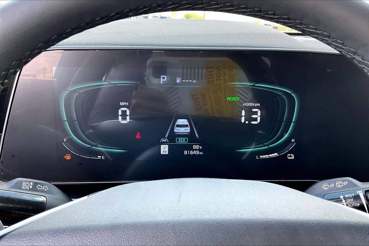 Used 2023 Kia Niro EX image 26