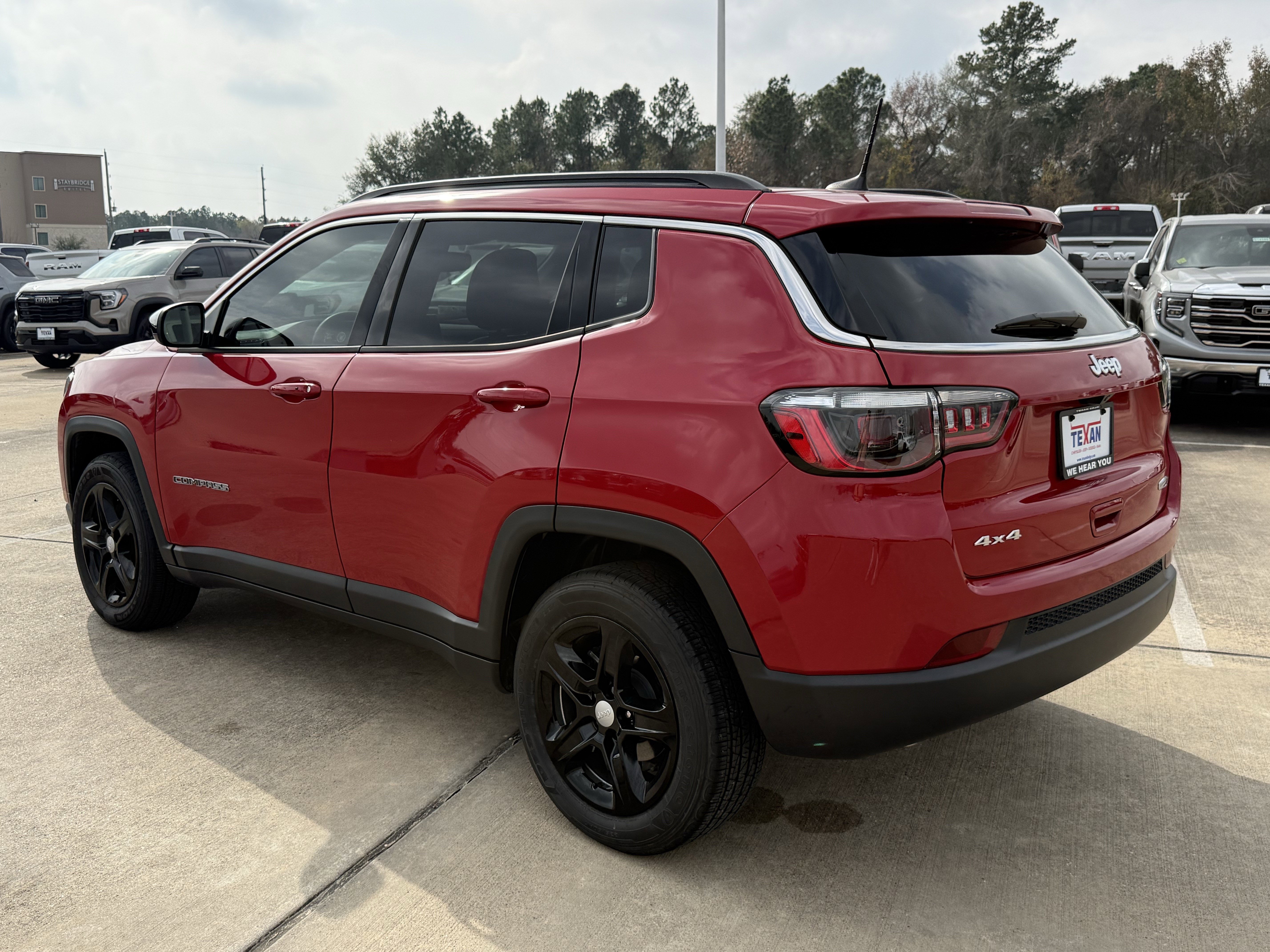 Used 2023 Jeep Compass Latitude w/ Convenience Group image 7