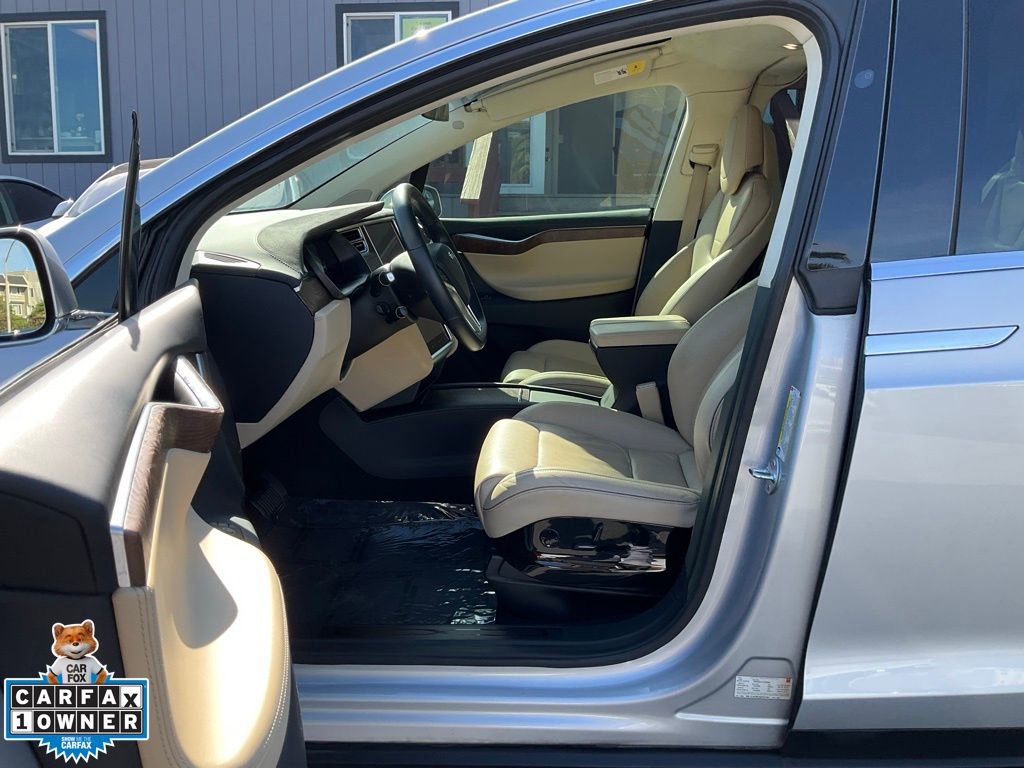 Used 2016 Tesla Model X 75D image 15
