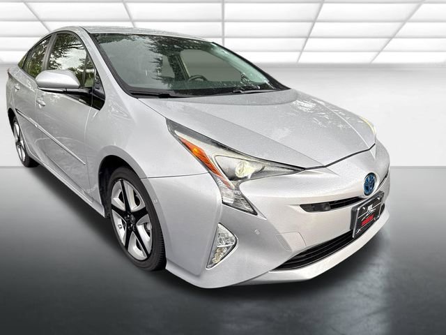 Used 2018 Toyota Prius Three Touring FWD image 8
