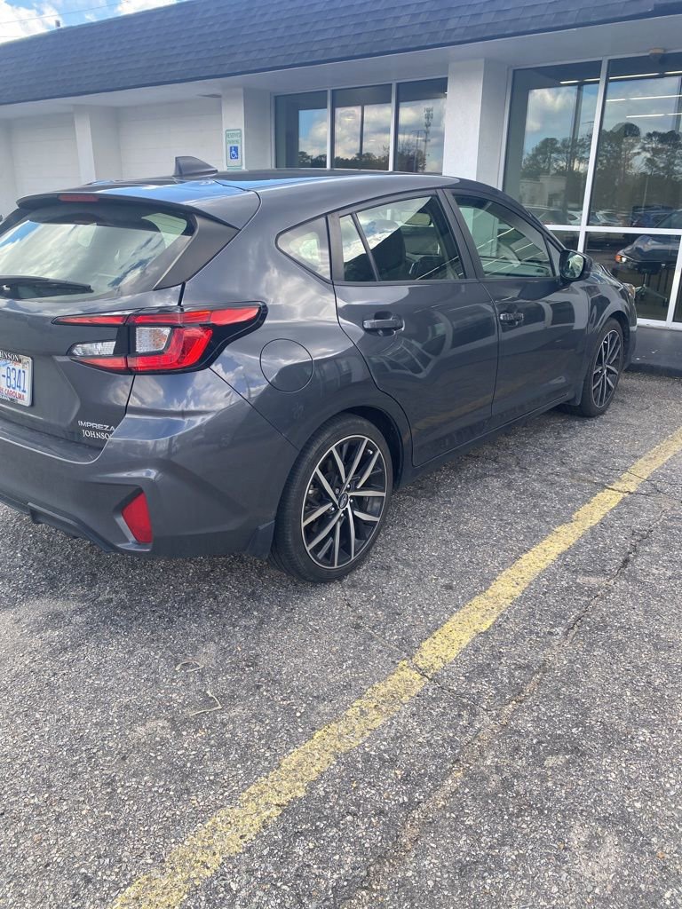 Used 2024 Subaru Impreza 2.0i Sport image 3