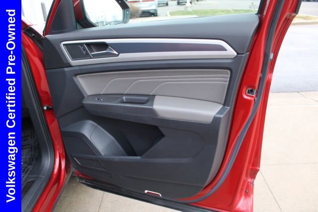 Used 2022 Volkswagen Atlas Cross Sport SEL R-Line image 23