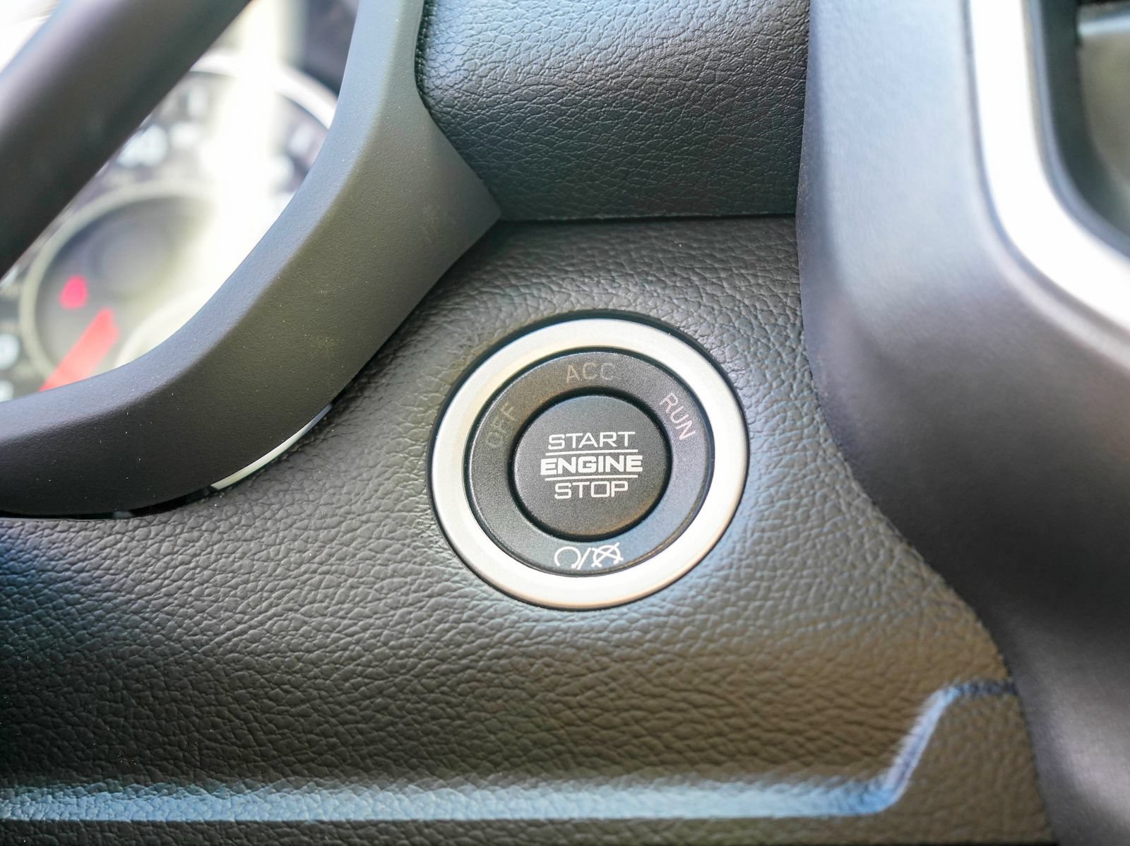Used 2024 RAM 2500 Big Horn w/ Sport Appearance Package AWD/4WD image 24