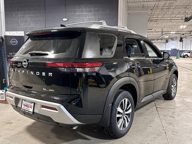 New 2025 Nissan Pathfinder SL image 17