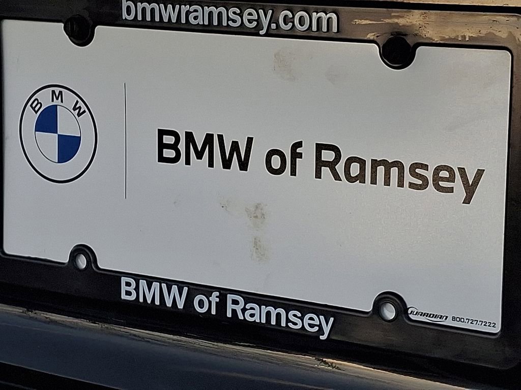 Used 2025 Lexus ES 350 Ultra Luxury w/ Accessory Package (Z1) image 30