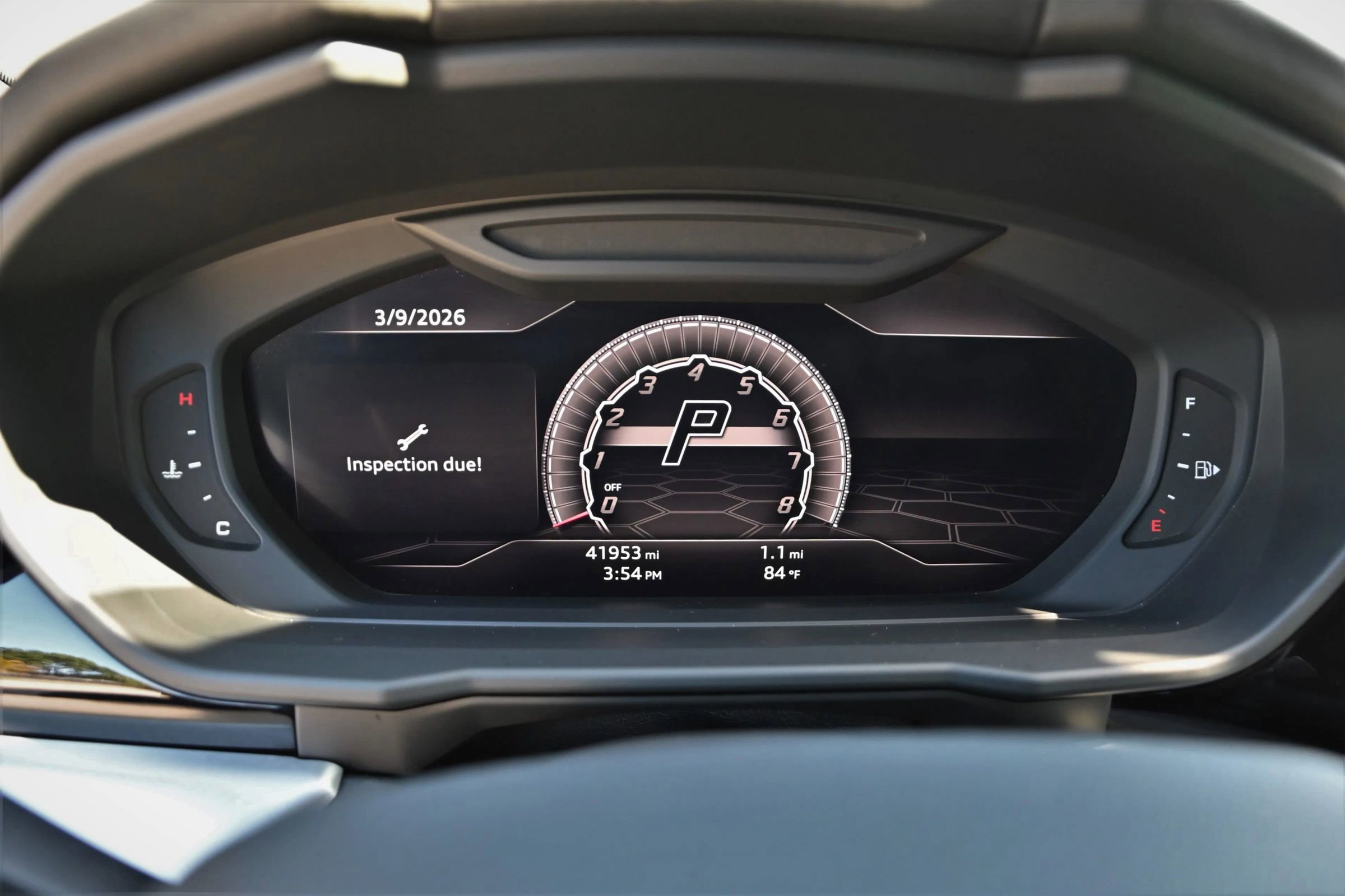 Used 2020 Lamborghini Urus AWD/4WD image 11