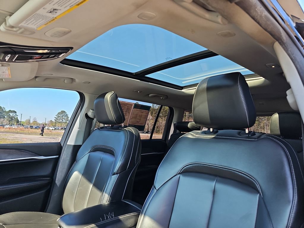 Used 2023 Jeep Grand Cherokee L Limited image 35