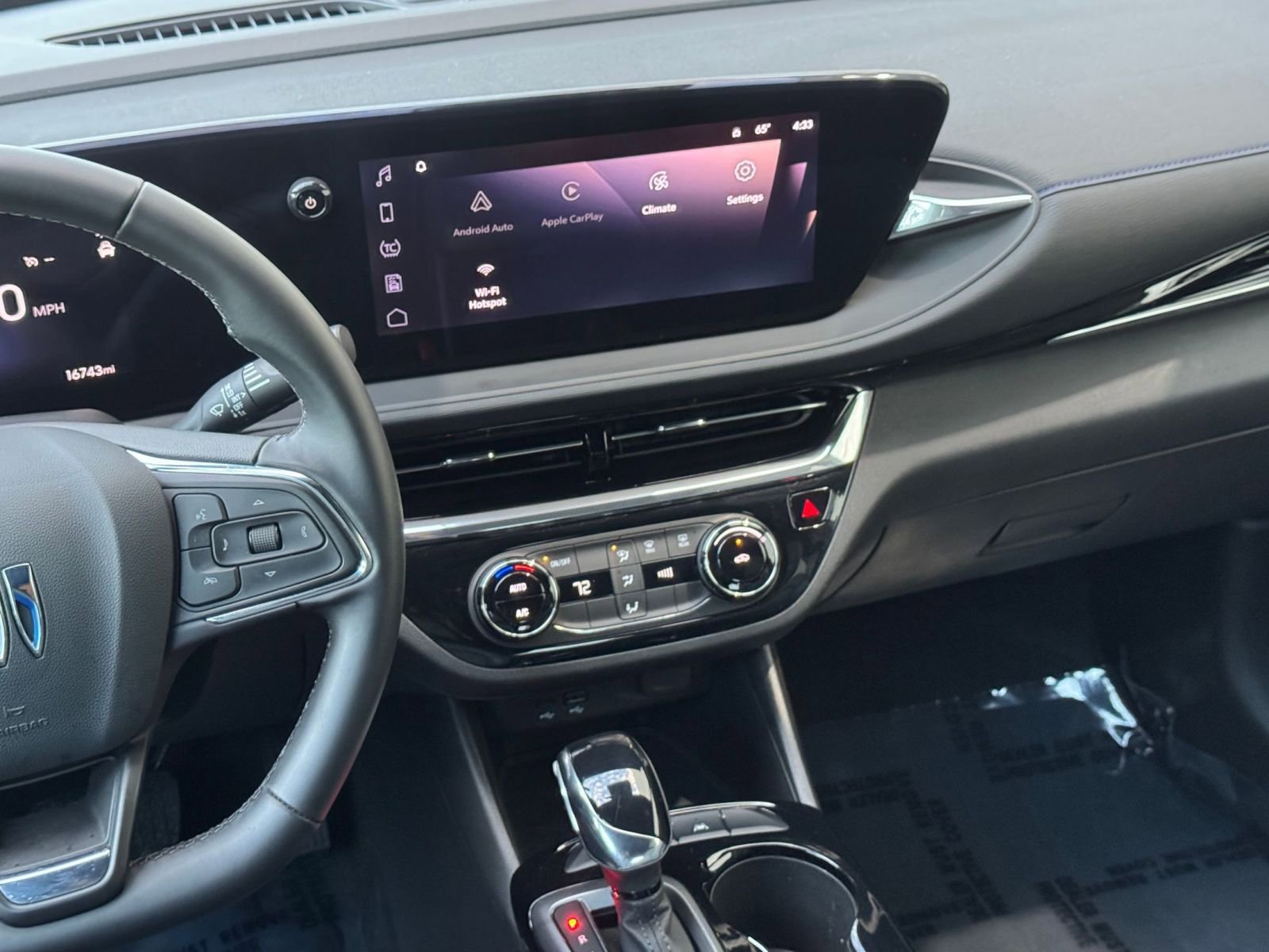 Used 2025 Buick Envista Sport Touring image 21