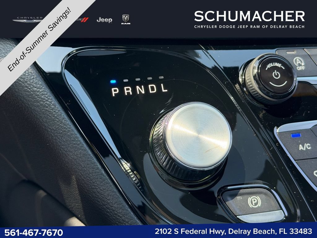 New 2027 Chrysler Pacifica Limited FWD image 20